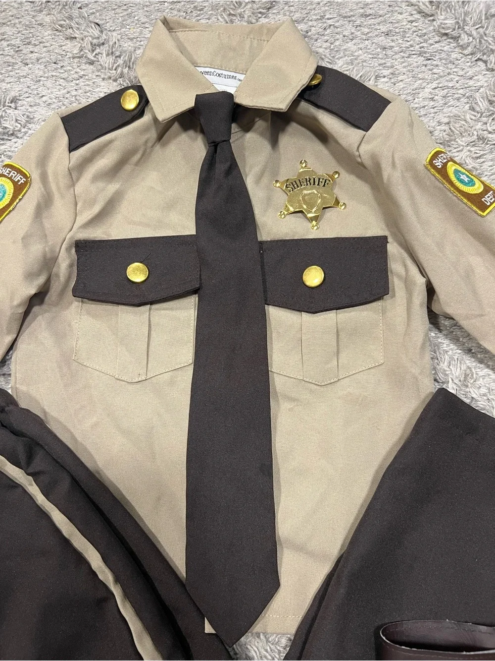 Halloween Costumes Boys Sheriff Costume Size Small 6YRS Complete 5-Piece Uniform